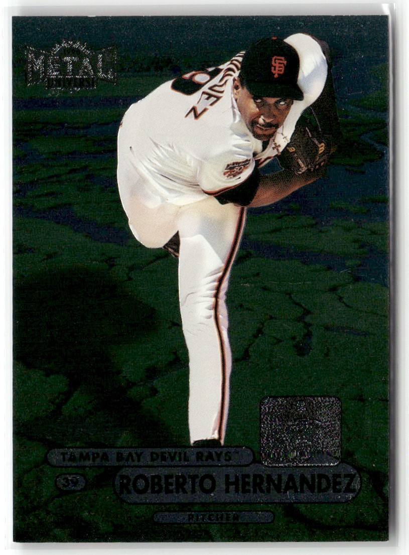 1998 FLEER/SKYBOX METAL UNIVERSE ROBERTO HERNANDEZ TAMPA BAY DEVIL RAYS #34