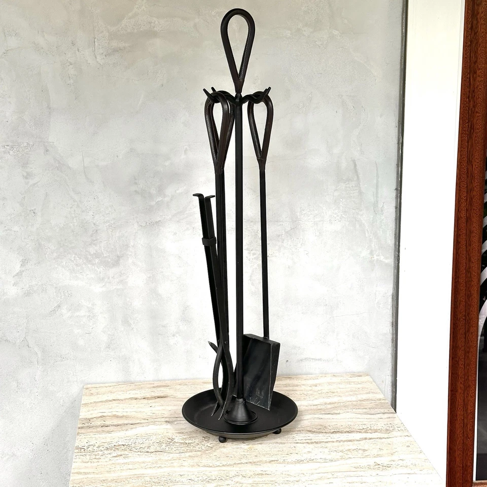 Estilo Jacques Adnet~Cuero Cosido/Plancha~Juego de Herramientas para Chimenea~MCM~FALTA ESCOBA Foto 2 de 4