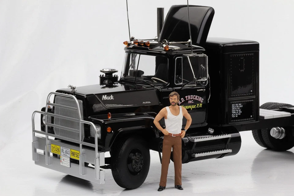 1:18 Mack RL 700L 1974 Come Film Convoy Camion Con Figura Road Kings - Immagine 2 di 4