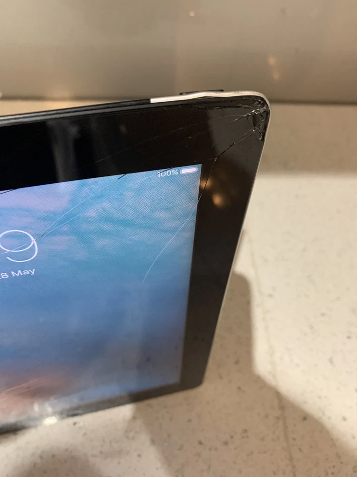 Apple iPad 2 32GB WiFi + Cellular A1396, 9.7in - Black, #112 /DO - Image 4 of 4