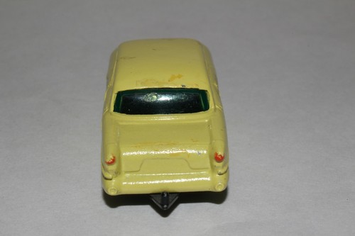 MATCHBOX LESNEY #45A VAUXHALL VICTOR, YELLOW, GPW, NICE, SCARCE BOX TYPE C - Picture 7 of 12