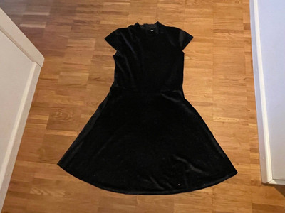 Partykleid Here&There Schwarz Größe 170 NEU