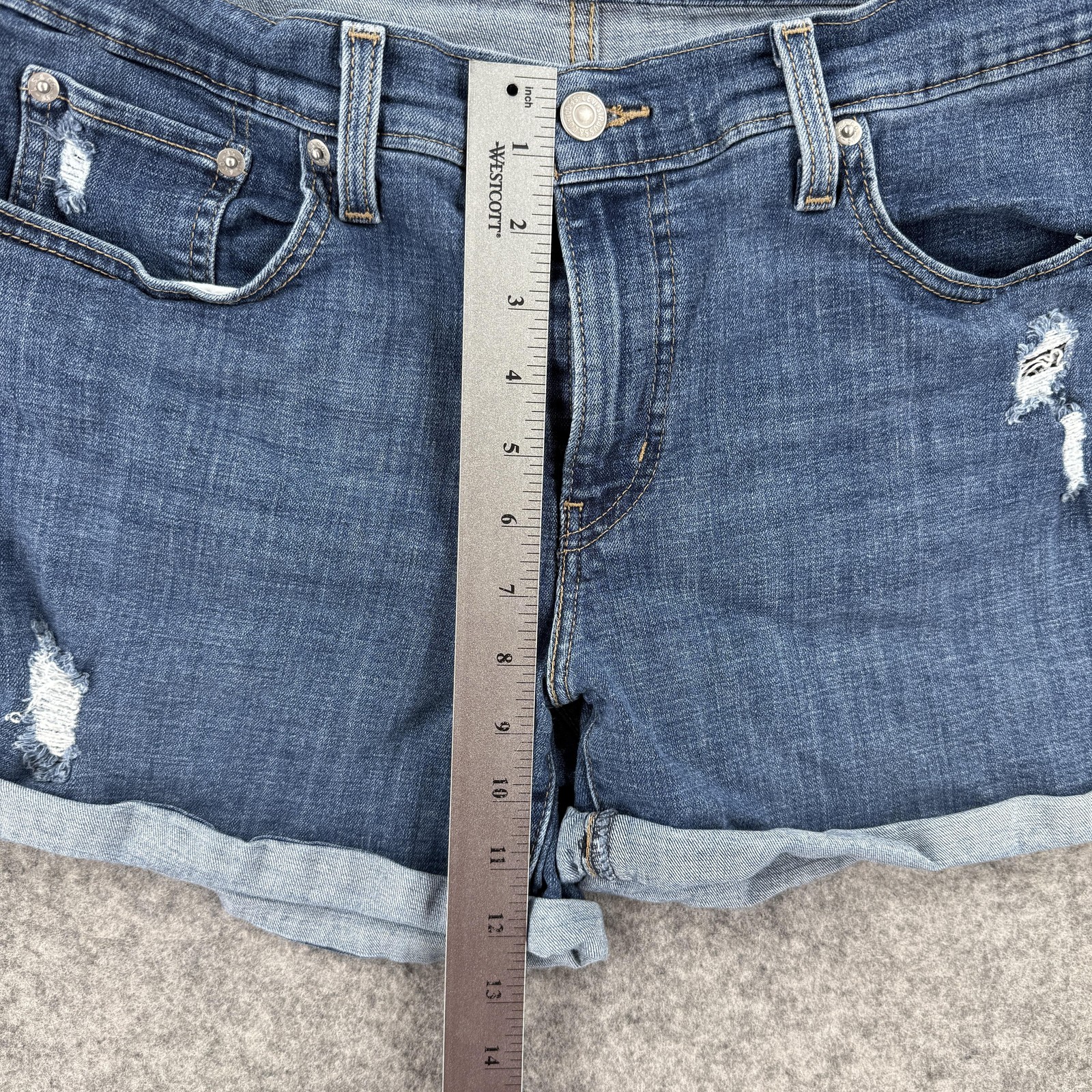 Levi's Bermuda Shorts Womens 31 Blue Denim Distressed Cuffed Mid Length thumbnail 8