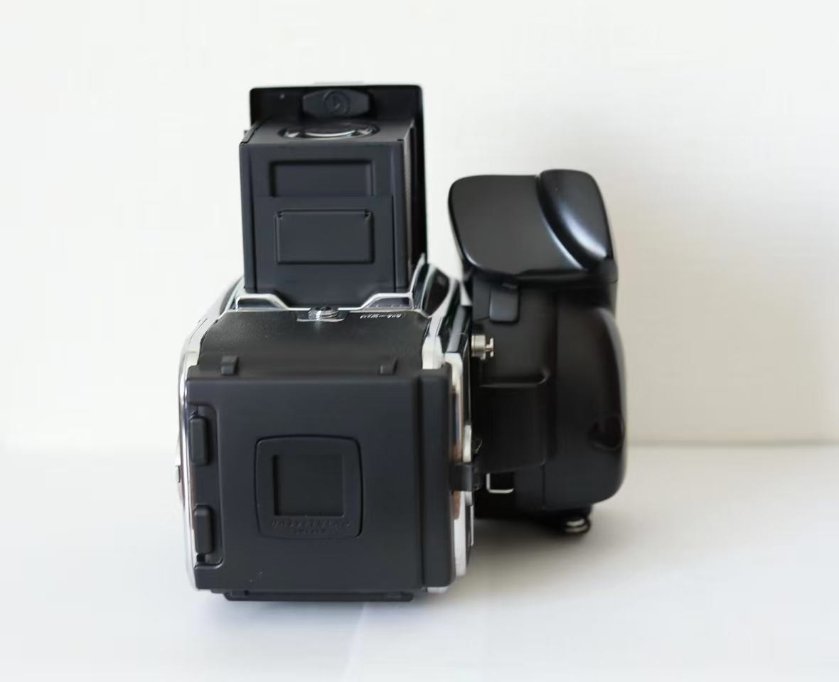 Hasselblad 503CXi Camera + CFi 250mm + 2X Extender + A-12 Back +
