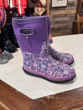 BOGS Youth Grasp Flower Purple Pull On Insulated Rain Waterproof Boot Size 4
