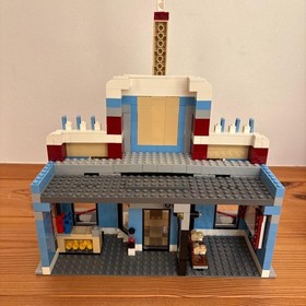 Lego Creator Expert Town Plan 10184 w/Box & Manual Used from Japan