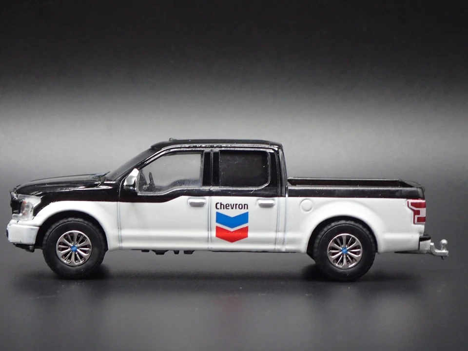 2015 - 2020 Ford F150 Pickup Truck Stx Chevron 1:64 Scale Diecast Modello Auto - Immagine 2 di 4