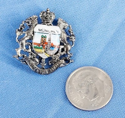 Munich Germany Crest Pin München Coat of Arms Metal Souvenir