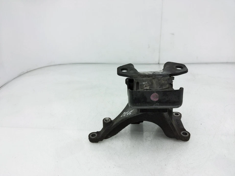 Montaje motor Toyota Sequoia 2001-2007 4,7 L OEM 12361-50160 Foto 4 de 4