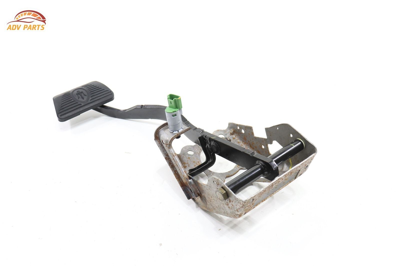 2014 - 2020 MASERATI QUATTROPORTE BRAKE STOP PEDAL W/ PAD OEM