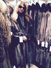 Chicago Fur Mart Size 20. Brand New W/tags Female Ranch Mink Coat Reg.$23.000.00