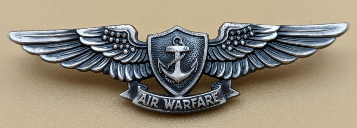 Vintage US United States Navy AIR WARFARE Metal Wings Pin | eBay