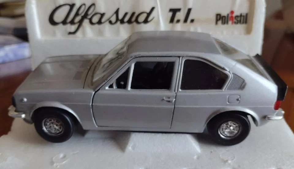 Alfasud T.I. POLISTIL S41 Die-cast Metal 1975 Italy Scala 1/25 Colore Argento  - Immagine 2 di 4