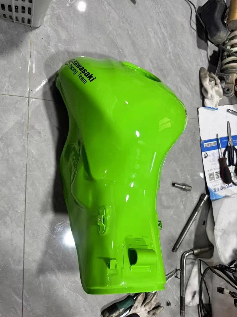 Gas Tanks for Kawasaki Ninja ZX10R for sale | eBay
