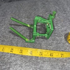 Ertl 1/16 Scale John Deere Three Point Forks Bale Mover Handler Farm Toy Tractor