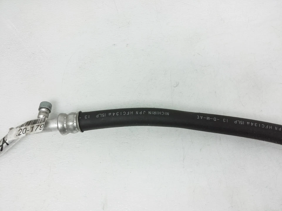 Manguera de succión de aire acondicionado Honda Fit 2009-2013 80311-Tf0-003 Foto 3 de 4