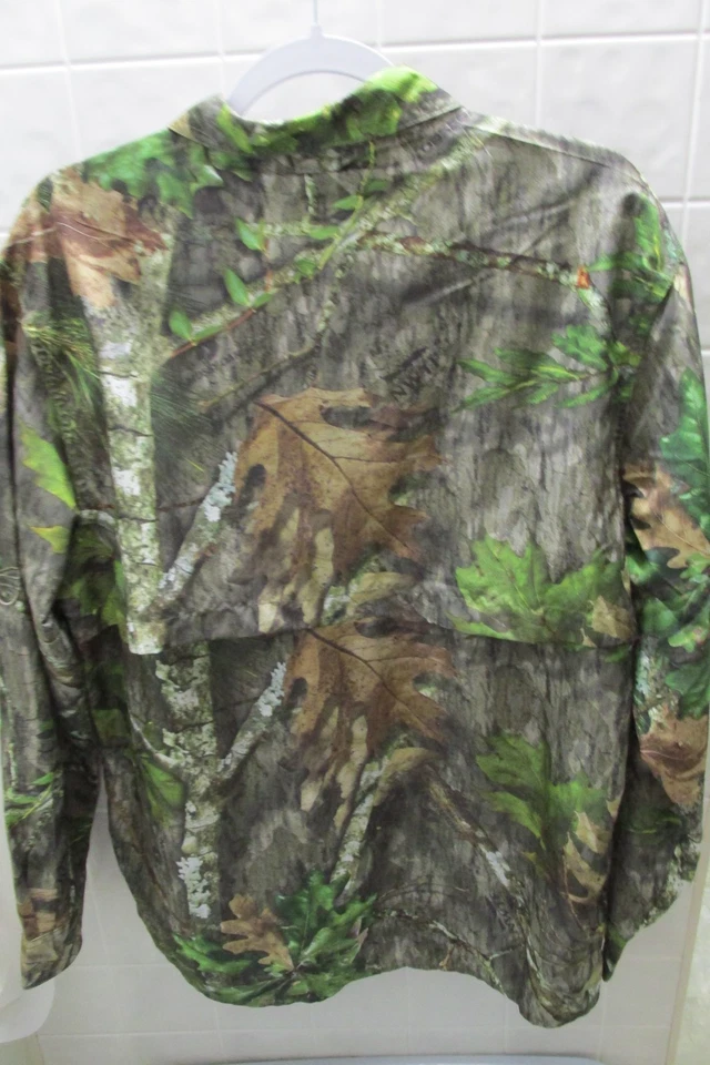 MOSSY OAK OBSESSION NWT MENS HUNTING GUIDE SHIRT MEDIUM OFFICIAL CAMO OF NWTF! - Image 2 of 4