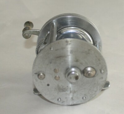 Moulinet De Pêche Vintage Shakespeare Vrai Bleu 1956 Modèle FK – Pêche En Eau Douce