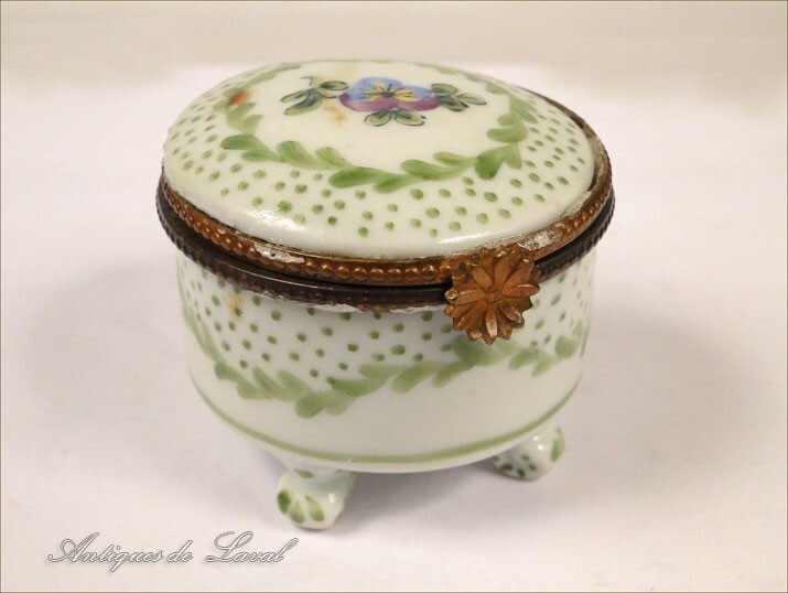 Caja De Píldoras Porcelana Flores 20e