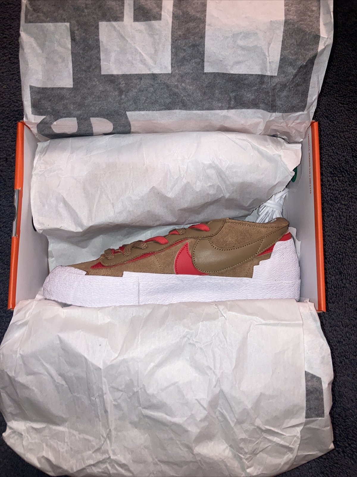 SACAI X NIKE Taglia 9 5 Nike Blazer Low x sacai marrone chiaro britannico 2021