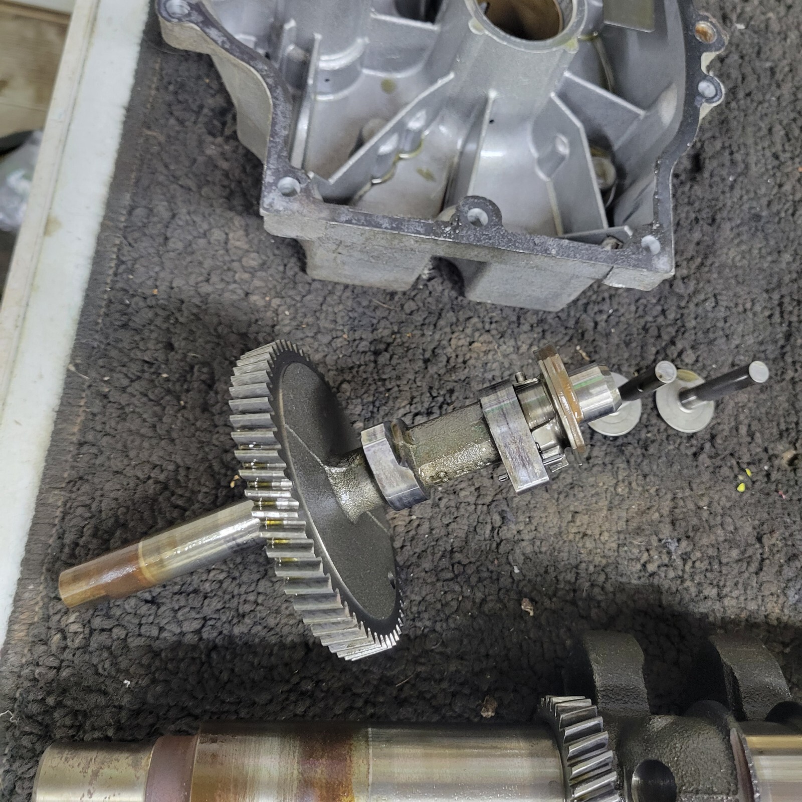 Tecumseh Crankshaft 35980A HMSK85, 36655 Camshaft, 38028 Cover And