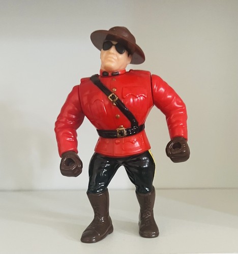 WWF WWE Hasbro Wrestling Figure. Series 5: The Mou...