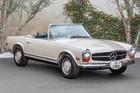 1970 Mercedes-Benz 200-Series 