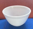 Vintage PYREX 401 White Glass Mixing Bowl 1.5 Pint
