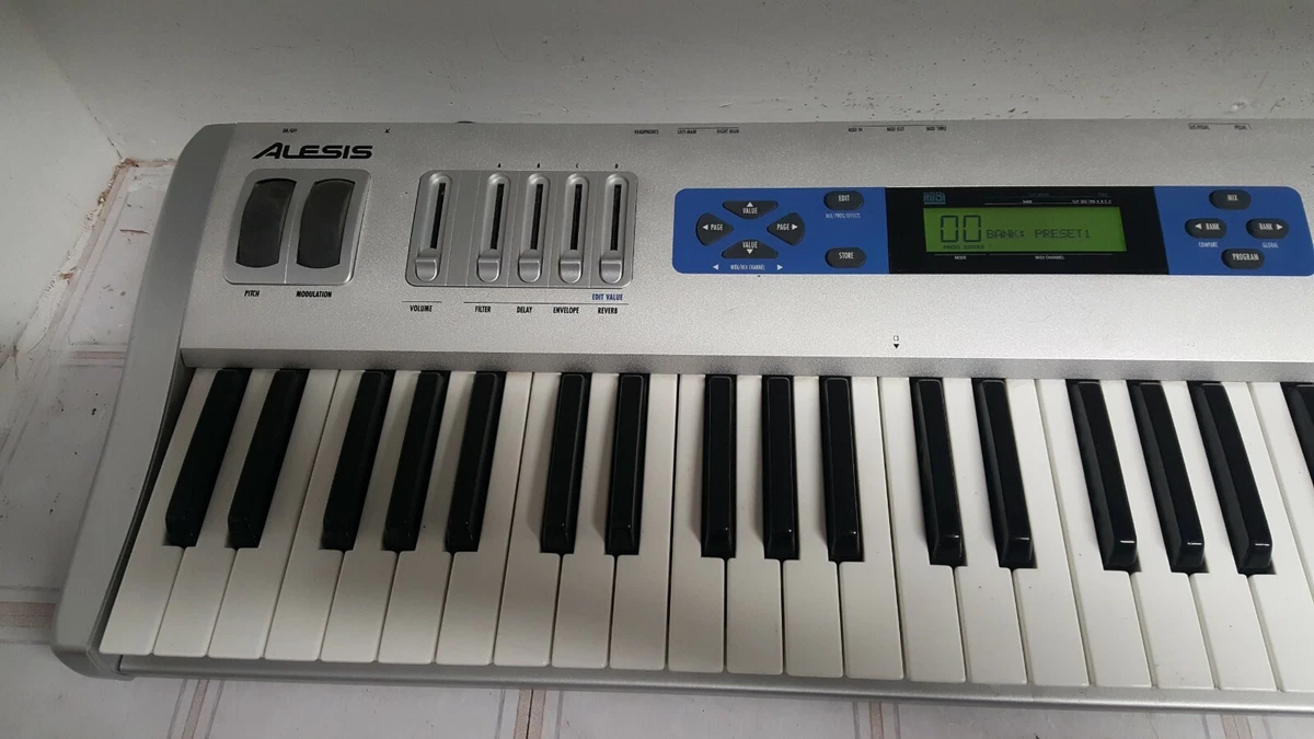 Alesis qs6 sale synthesizer