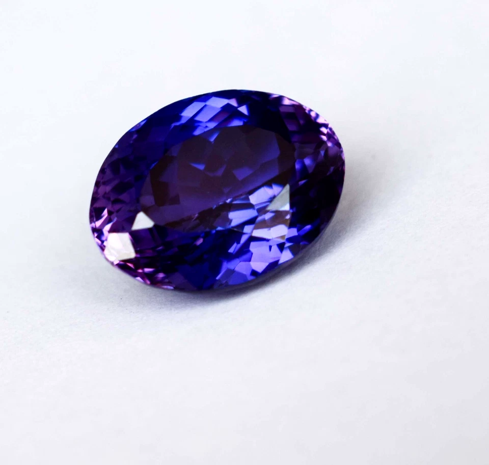 Beautiful Loose Gem For Engagement Ring 14-16 Ct Multi Color Changing Sapphire - Image 2 of 4