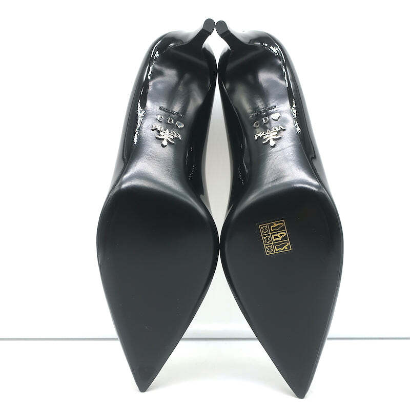 プラダ　ブラック ポインテッドトゥ ハイヒール　サイズ41 Prada Pumps Black Patent Leather Size 41 Pointed Toe Heels NEW | eBay