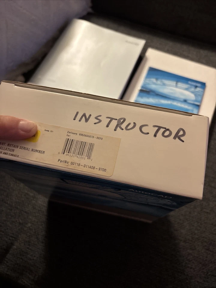 AUTOCAD ARCHITECTURAL DESKTOP 2004 BY AUTODESK, DISKS WITH BOX - Image 2 of 4