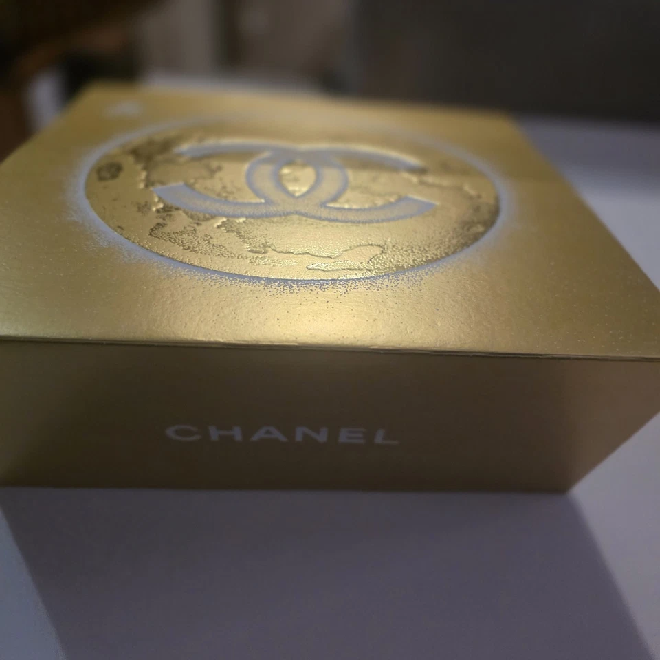 CHANEL Deluxe Sample GIFT Set 3 Fragrance 1 Cream 1 Lotion Display/Gift Box New! - Image 2 of 4