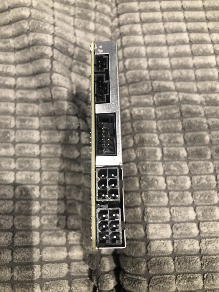 Gigabyte GC-Titan Ridge Thunderbolt  Controller Adapter  - Image 2 of 4