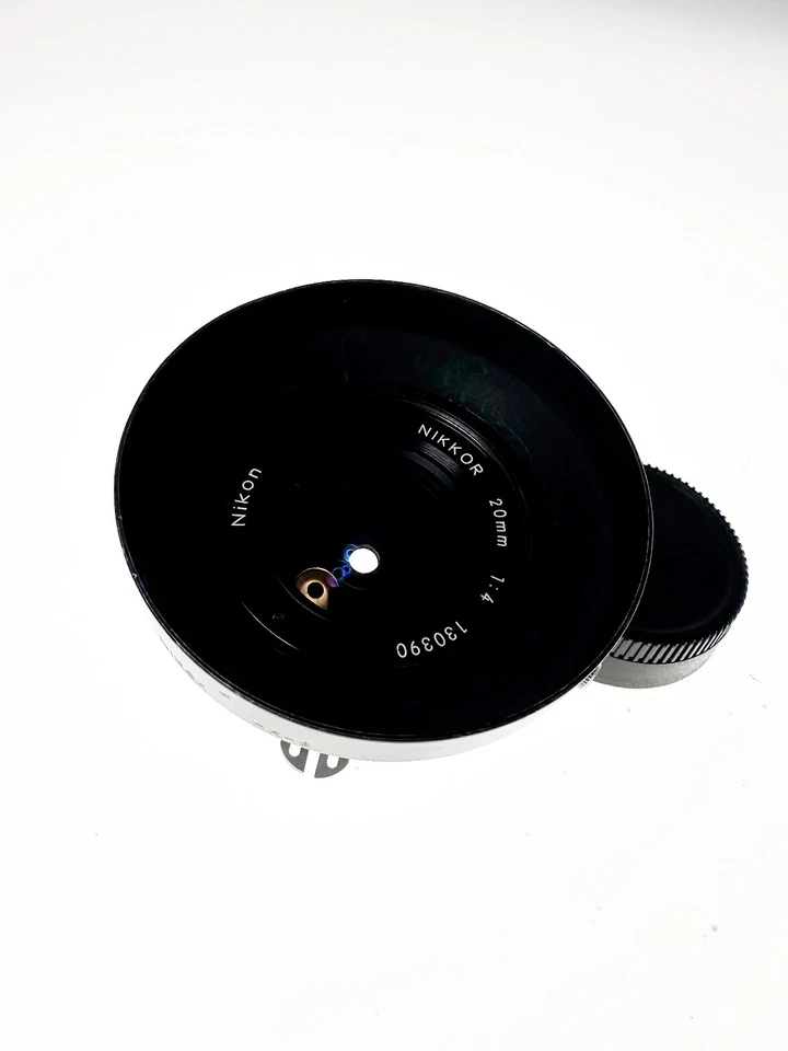 Objectif grand angle Nikon AIS nikkor 20 mm F/4 MF pour monture F - Photo 2/2