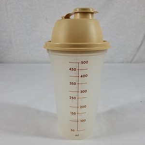 Vintage Tupperware Quick Shake Bottle Blender Cup Mixer Flip Top Insert 844-3