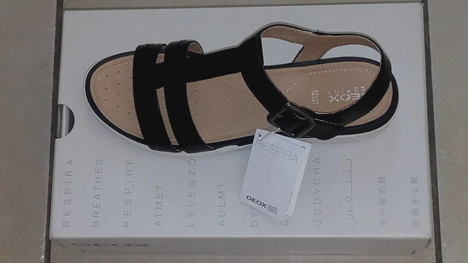 Chaussures femme pointure 38 neuves "Geox" - Photo 1/1