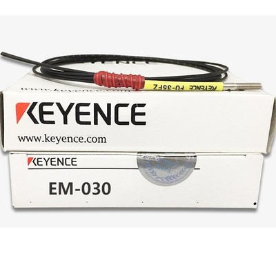 1 Stück Neu Keyence Näherungssensor Schalter EM030 im Karton EM-030