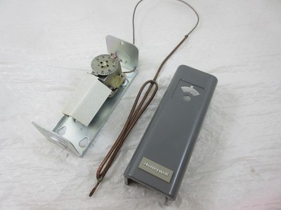 HONEYWELL L4040A 1130 LENNOX P-8-8014 BOILER AQUASTAT  LIMIT CONTROL NOS