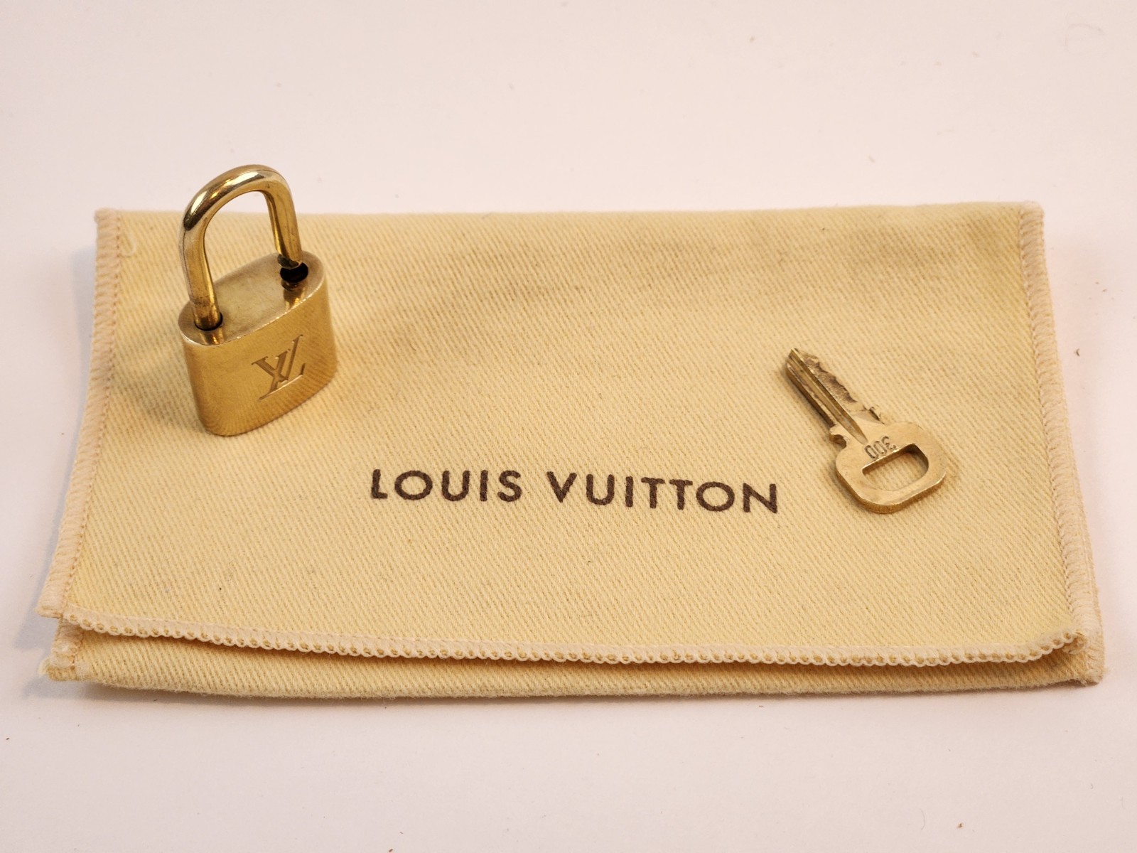 Authentic Louis Vuitton PadLock Solid Lock Key Br… - image 3