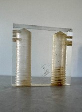 Mid Century Modern Acrylic Salt and Pepper Shaker, Vintage Salt and Pepper Shake