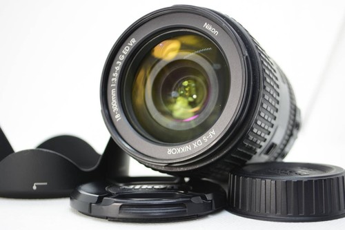 Nikon Af-S Dx 18-300 F3.5-6.3G Ed Vr 1990