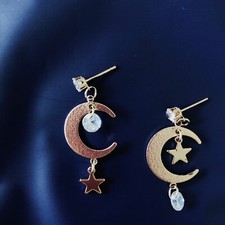 Moon Twinkling Star Earring With Gold Color Dangling Design