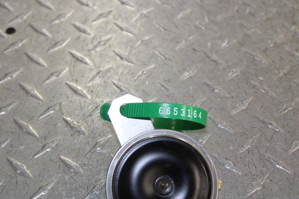 Suzuki SV650S 2003 señal de bocina 38500-17G00 Foto 2 de 4