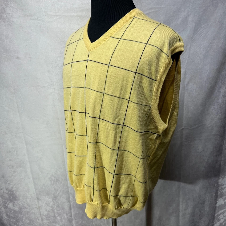 Chaleco Suéter Lyle & Scott Para Hombres XL Amarillo 100% Lana Merino Ventana Cuadros Golf Foto 4 de 4