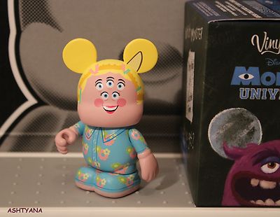 DISNEY VINYLMATION 3''   MONSTERS UNIVERSITY   MRS. SQUIBBLES    BRAND NEW   
