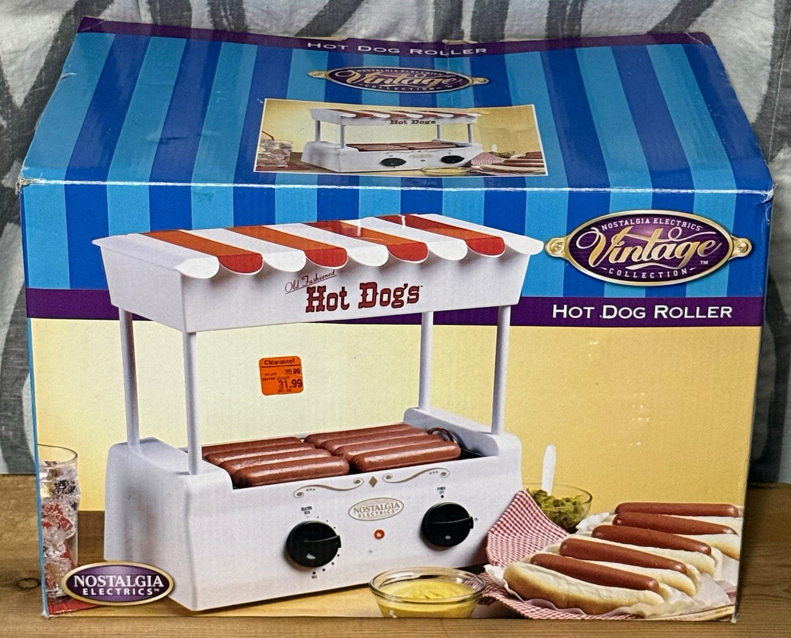Nostalgia Electrics Vintage Hot Dog Roller Countertop Appliance NIOB