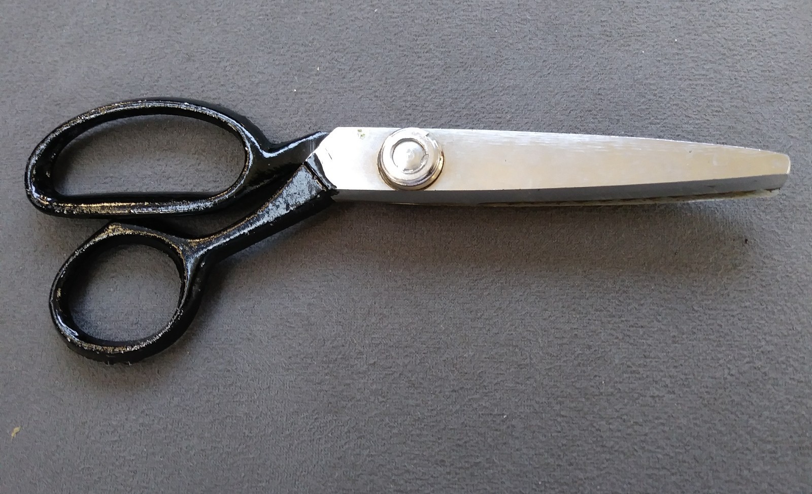 Vintage Professional Tailor Dressmaker Zig Zag Heavy Metal Sewing Scissors JAPAN
