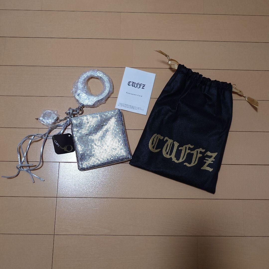 最安値で スワロフスキー 手錠 linz by Cuffz ショルダーバック 鍵付