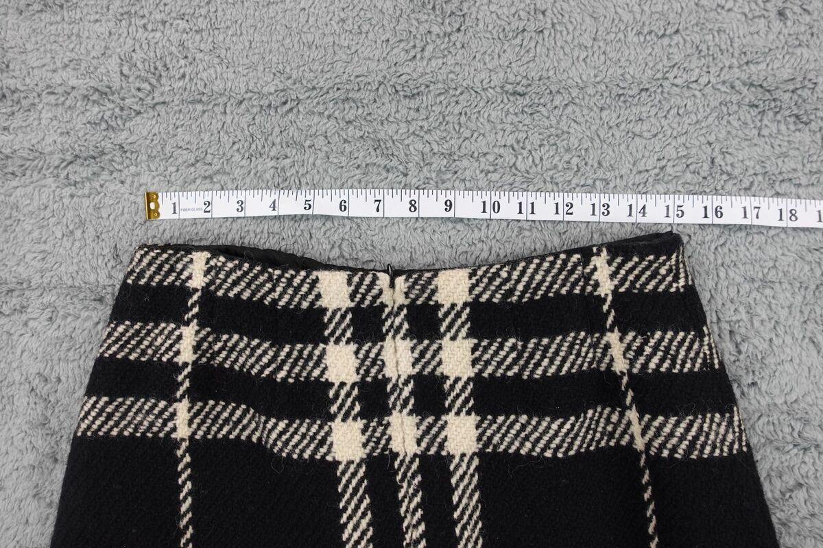 Burberry London Mini Skirt Womens Black 8 Nova Check Plaid Burberry London Mini Skirt Womens Black 8 Nova Check Plaid